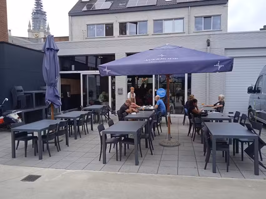 &lsquo;t Vondel – restaurant de quartier et café culturel