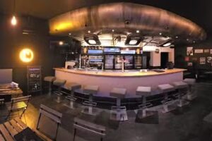 THE CONTINENTAL BURGER N’ STEAK