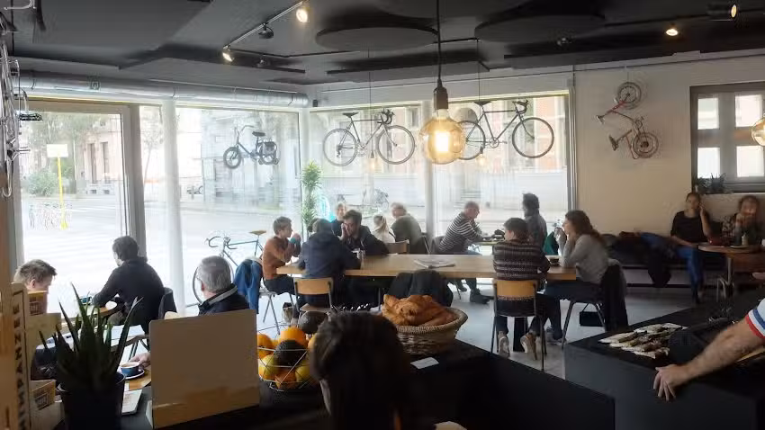 Vitesse Kaffee & Radfahren