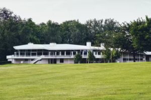 Winge Golf & Country Club
