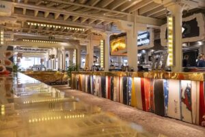 Marché alimentaire de partage de loups | Félix Pakhuis